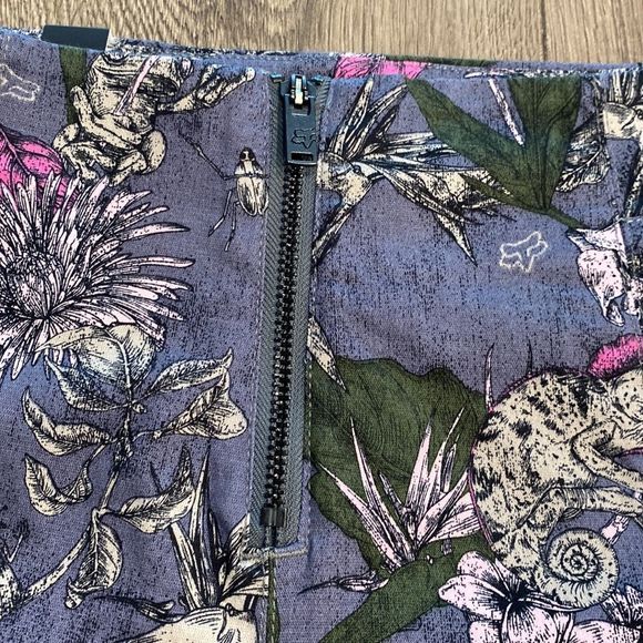 FOX Racing Exotic High Waist Blue Foral Shorts Size 3‎ - Picture 15 of 16